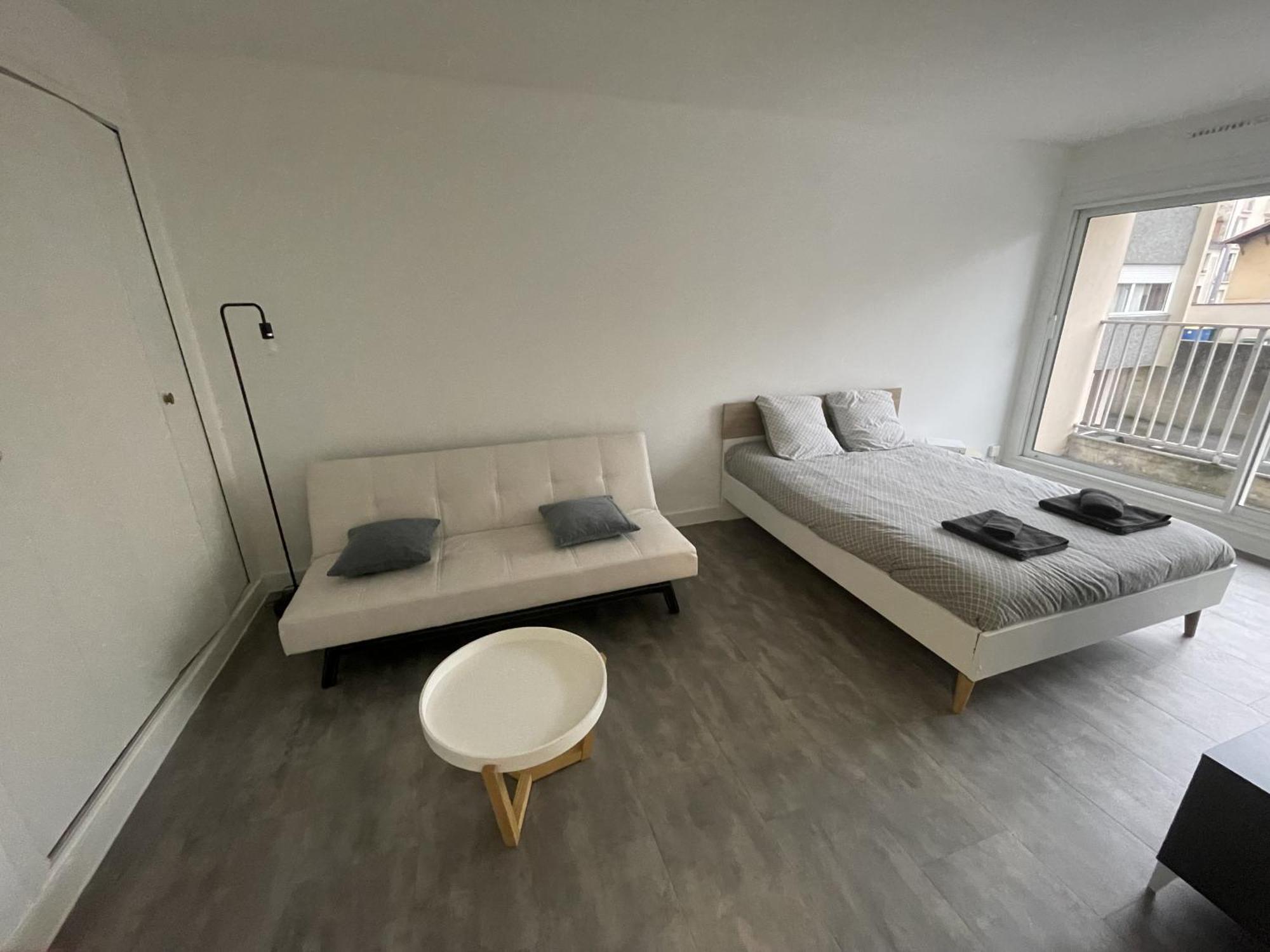 Logement Neuf A Proximite Du Centre Ville Avec Parking Limoges Extérieur photo