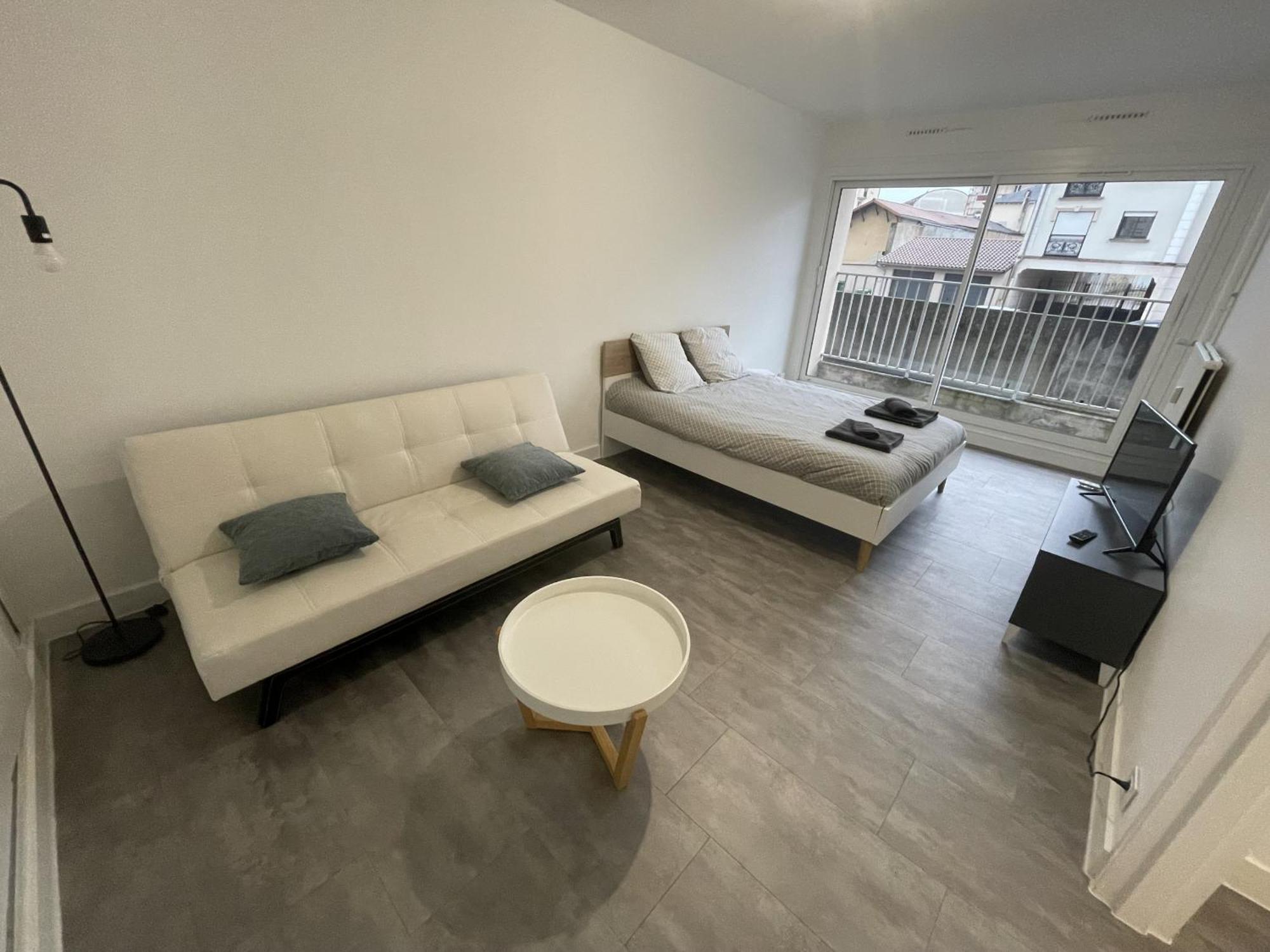 Logement Neuf A Proximite Du Centre Ville Avec Parking Limoges Extérieur photo